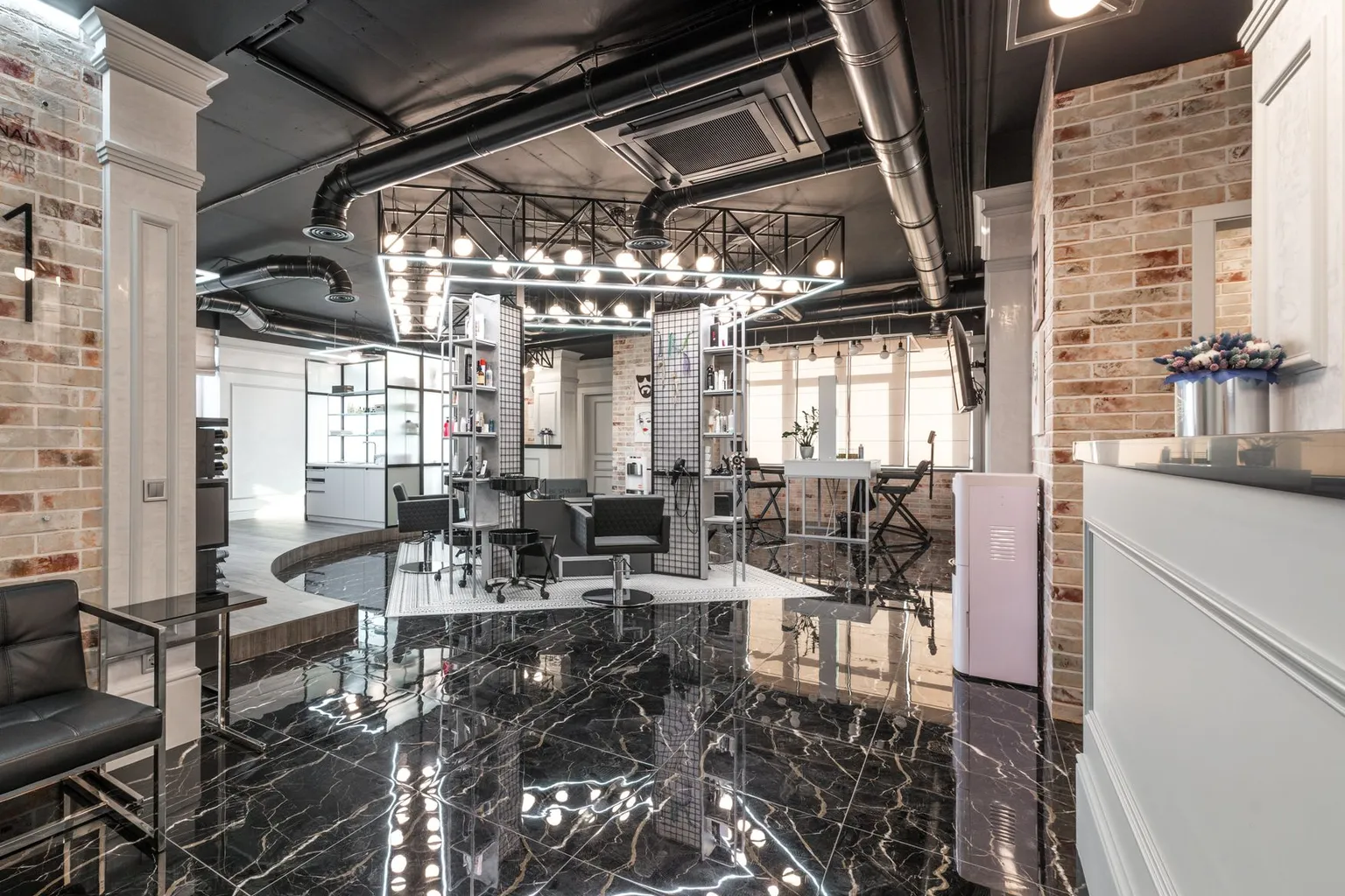 Small beauty studio