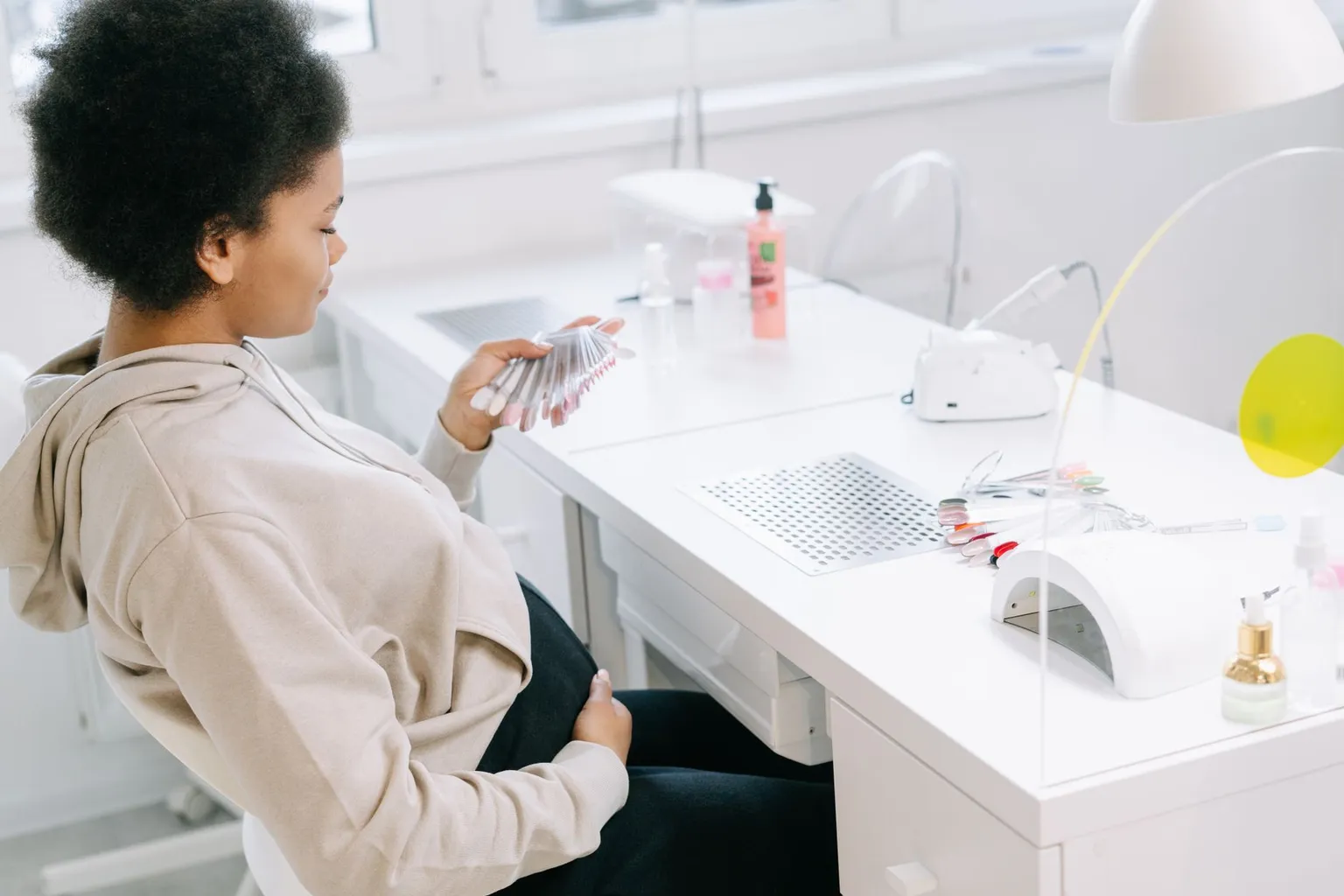 Booking software for nail salons, compared